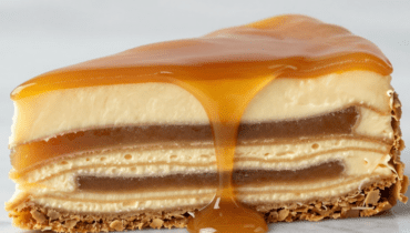 Tronchetto di Natale stile crème brûlée: la ricetta in 5 passaggi con inserto al caramello e mousse alla vaniglia