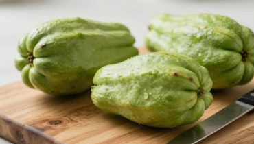 Chayote: questo ortaggio da 2€ contiene tanta vitamina C quanto un’arancia e allevia naturalmente le articolazioni Chayote: questo ortaggio da 2€ contiene tanta vitamina C quanto un’arancia e allevia naturalmente le articolazioni