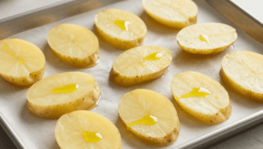 Patate al forno: come questo semplice metodo preserva i nutrienti riducendo della metà le calorie Patate al forno: come questo semplice metodo preserva i nutrienti riducendo della metà le calorie