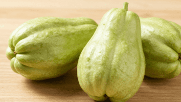 Chayote: questo ortaggio da 2€ ricco di vitamina C e potassio che i nutrizionisti raccomandano per le articolazioni e la circolazione dopo i 50 anni Chayote: questo ortaggio da 2€ ricco di vitamina C e potassio che i nutrizionisti raccomandano per le articolazioni e la circolazione dopo i 50 anni