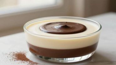 Semifreddo Vaniglia-Cioccolato: la ricetta italiana vellutata che sublima le vostre cene senza gelatiera Semifreddo Vaniglia-Cioccolato: la ricetta italiana vellutata che sublima le vostre cene senza gelatiera