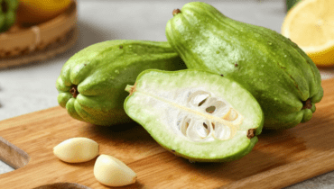 Chayote, chiodi di garofano e limone: la ricetta tradizionale dell’America Latina per ridurre il gonfiore e migliorare la digestione