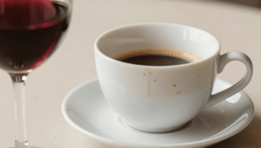 Curcuma e bicarbonato di sodio: una ricetta casalinga di 2 minuti per sbiancare i denti senza prodotti chimici Curcuma e bicarbonato di sodio: una ricetta casalinga di 2 minuti per sbiancare i denti senza prodotti chimici