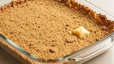 Dessert senza cottura: come realizzare un Cherry Delight in 3 strati con formaggio cremoso e guarnizione alle ciliegie Dessert senza cottura: come realizzare un Cherry Delight in 3 strati con formaggio cremoso e guarnizione alle ciliegie