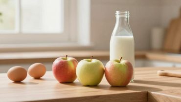 Torta di mele express: bastano 3 ingredienti per un dessert fondente in 30 minuti