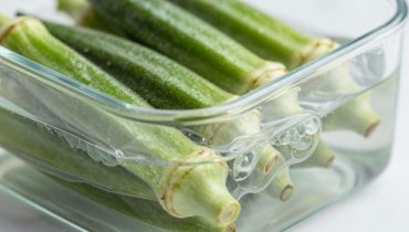 Acqua di okra: come questa infusione tradizionale agisce su 17 funzioni dell’organismo (glicemia, digestione, articolazioni)