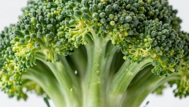 Broccoli: perché sciacquarli con acqua non basta a eliminare terra e pesticidi