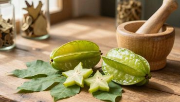 Foglie di carambola: i 3 usi medicinali convalidati dalla medicina tradizionale (di cui uno contro i dolori muscolari)