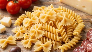 Insalata di pasta: la tecnica della friggitrice ad aria che trasforma i rotini in chips croccanti