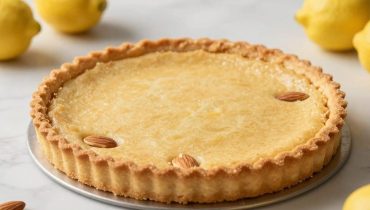 Crostata al limone cremosa in 7 ingredienti: la tecnica senza sbattitore che cambia tutto