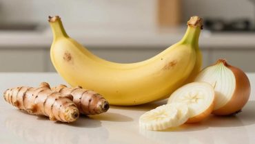 Banana, cipolla e curcuma: come questa miscela naturale allevia l’infiammazione articolare secondo i nuovi studi