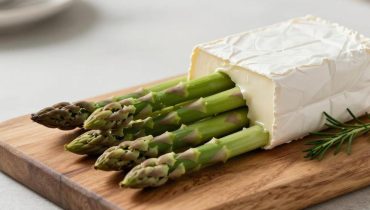 Torta agli asparagi verdi e caprino: la ricetta primaverile che riesce in 45 minuti con un ingrediente segreto