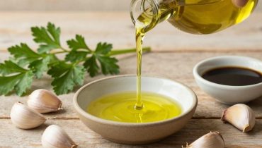 Salsa all’olio d’oliva fatta in casa: la tecnica dei ristoranti italiani per trasformare il vostro cestino del pane