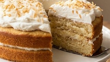 Torta fondente al cocco e sciroppo di latte condensato