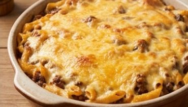 Gratin di Pasta con Manzo e Formaggio Fondente