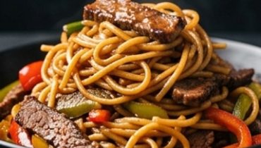 Noodle Appiccicosi al Manzo Caramellato
