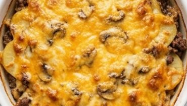 Gratin di Manzo Macinato e Patate Fondenti al Cheddar