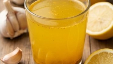 Bevanda Detox alla Curcuma, Aglio e Limone