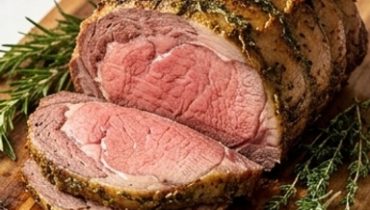 Arrosto di Costata di Manzo Disossato al Forno, Crosta di Aglio ed Erbe Fresche